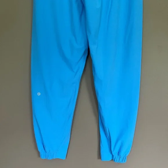{Lululemon} License to Train High-Rise Pant in Aero Blue - Womens 6 - Picture 6 of 10